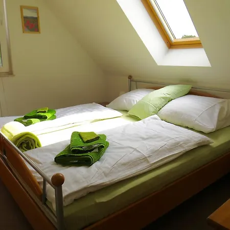 Urlaub Bei Charly App. Seeblick Appartement